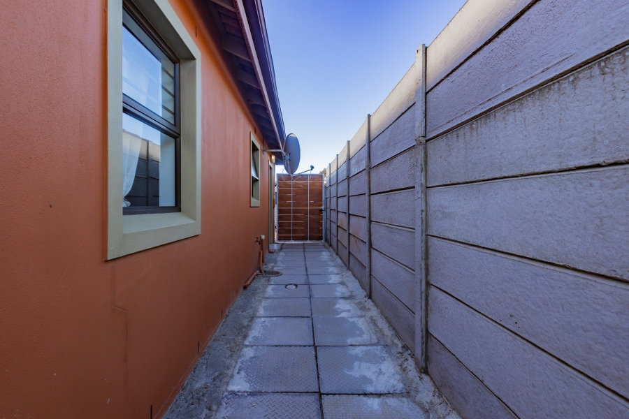 2 Bedroom Property for Sale in Hagley Western Cape